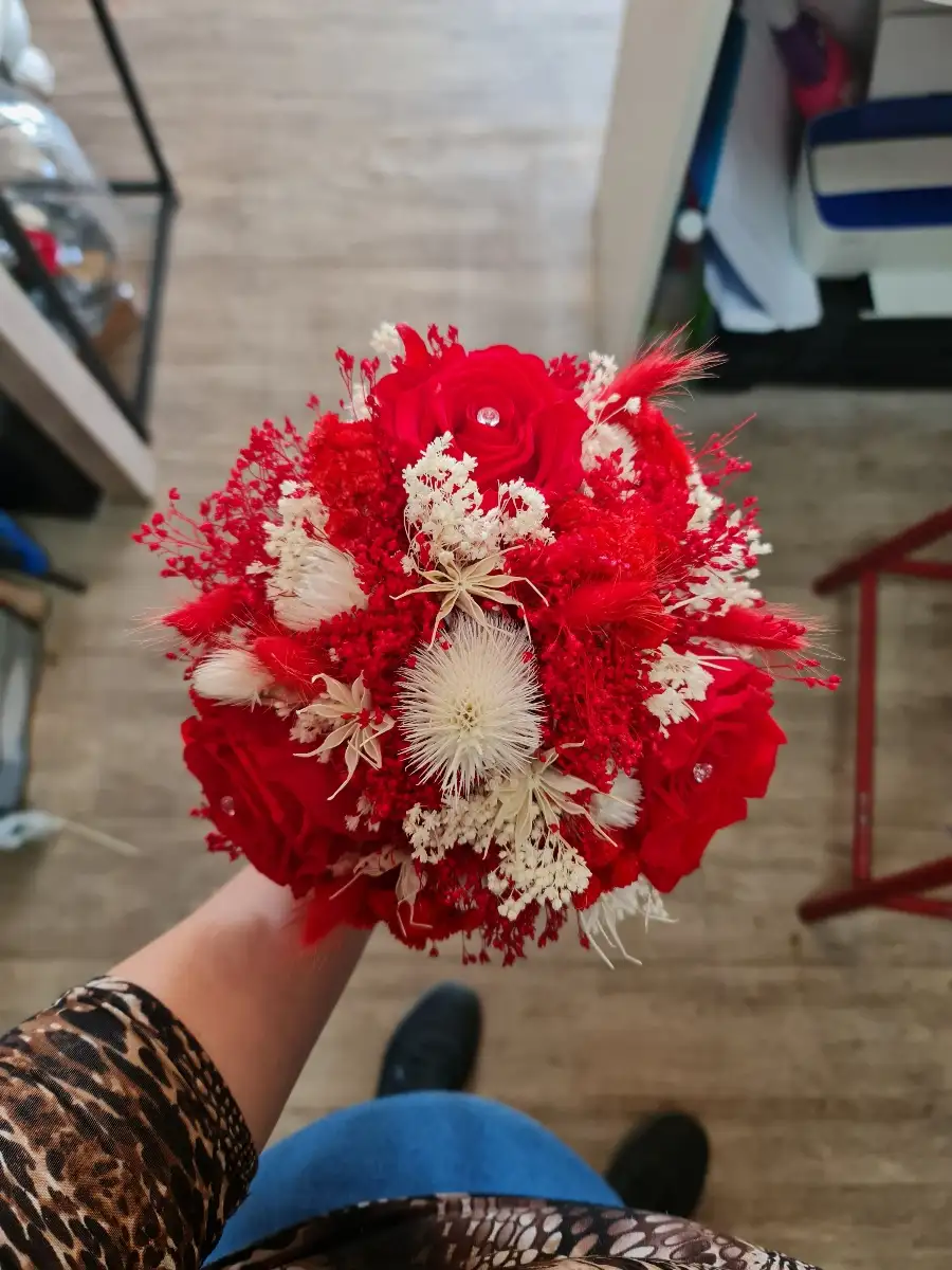Bouquet fleurs séchées rouge et blanc