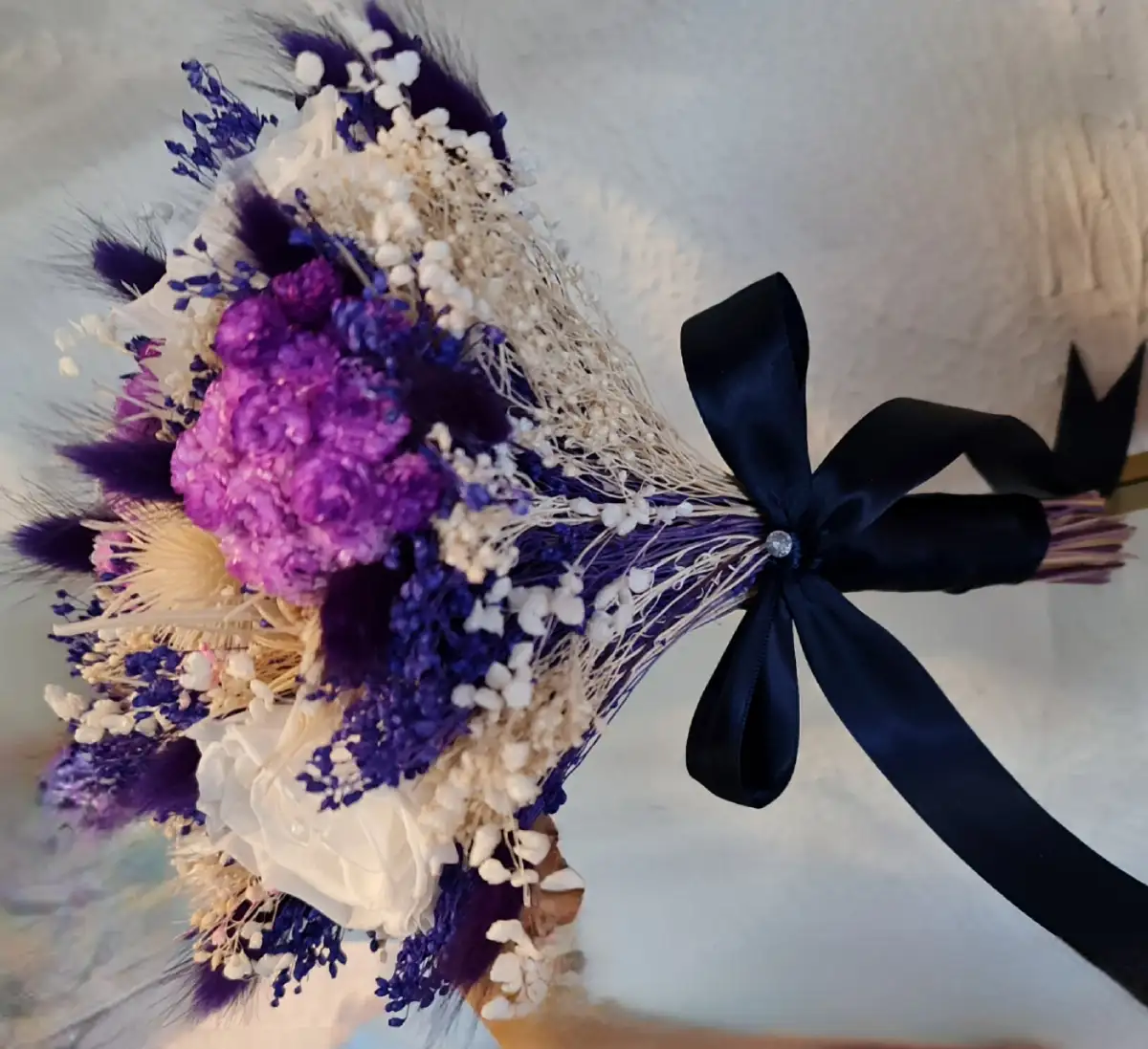Bouquet fleurs séchées bleu roi, violet et blanc