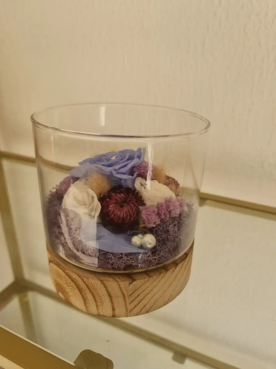 Composition roses éternelles