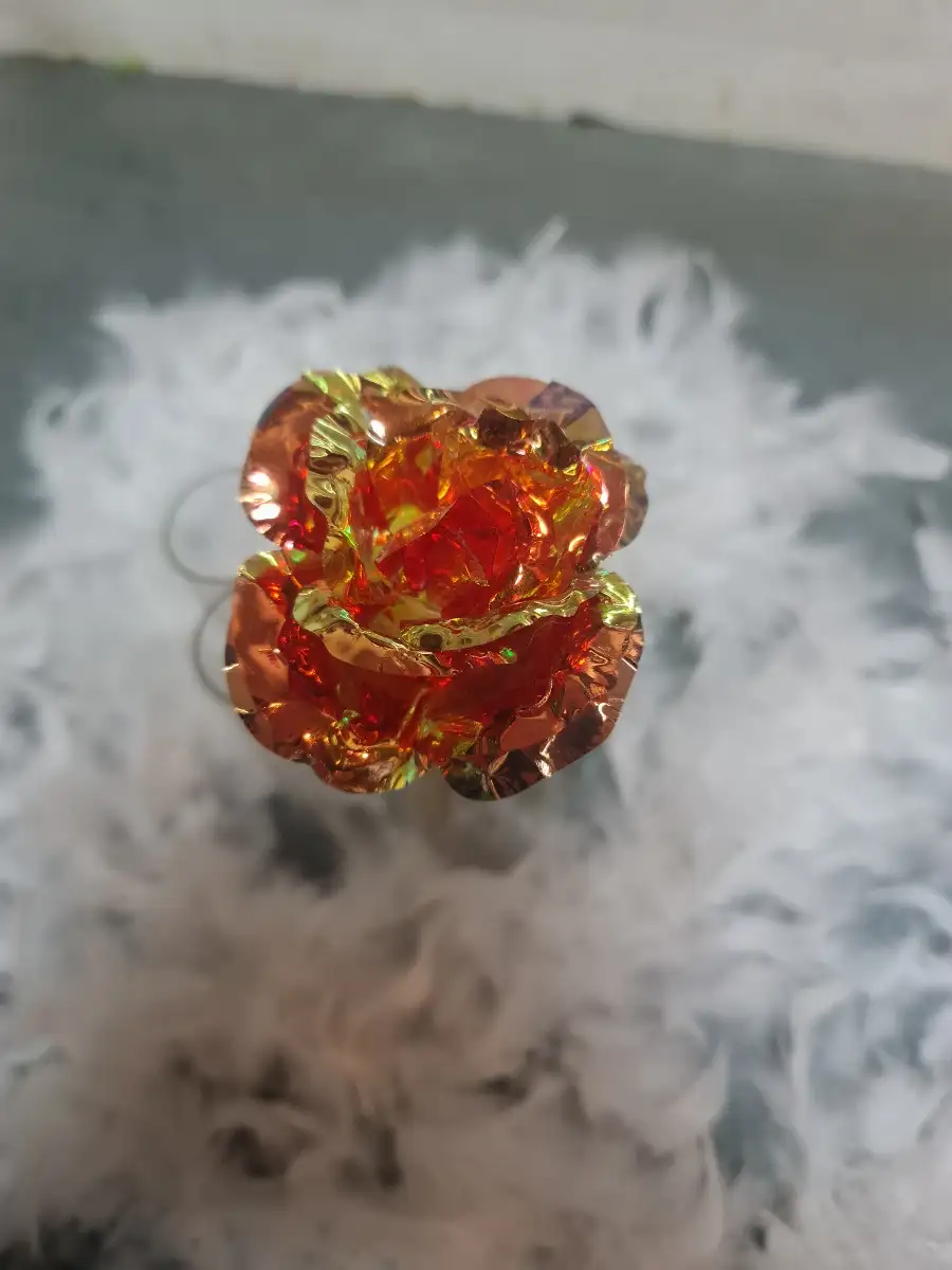 Rose holographique rouge