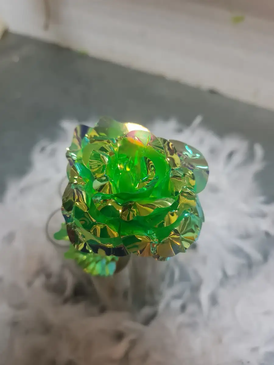 Rose holographique verte