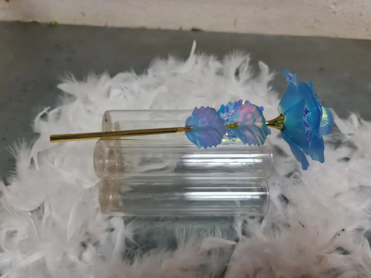 Rose holographique bleu